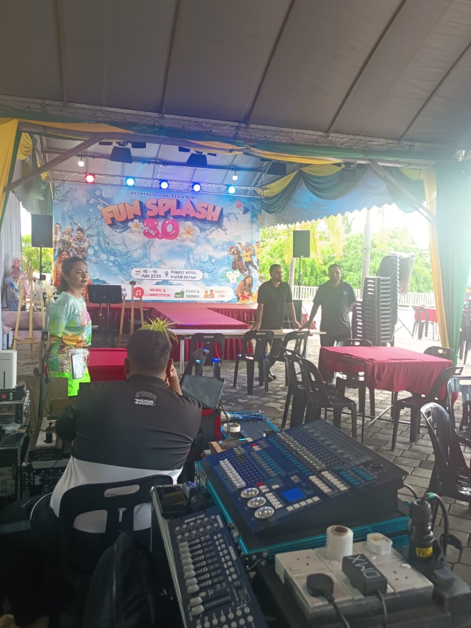 R-MAN Live Stage Setup